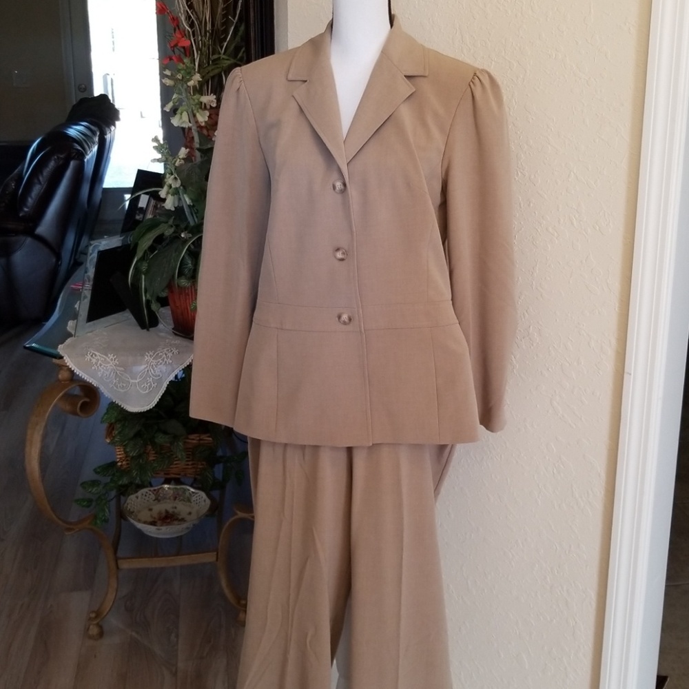 Jacket and pant suit